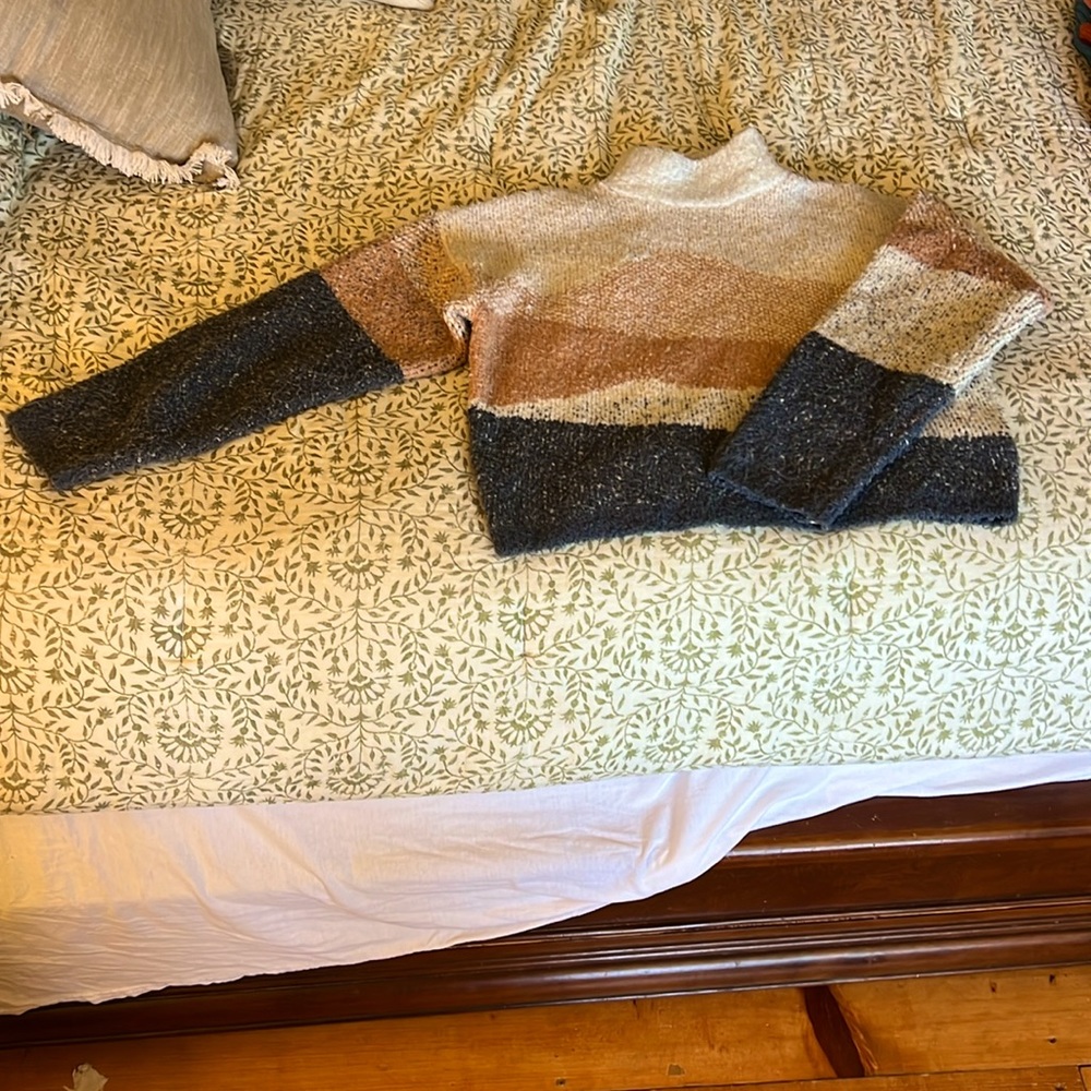 Perfect fall sweater.